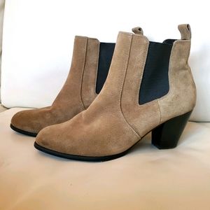 Hush Puppies Adelle Mid Heel Chelsea suede boots